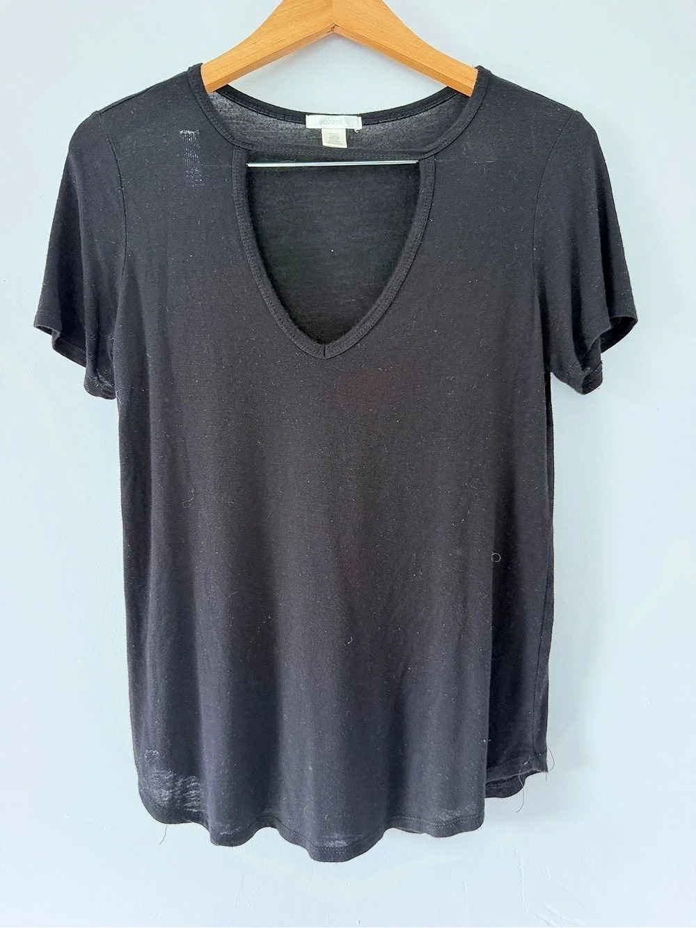 Bozzolo Black V-Neck Tee Size Small